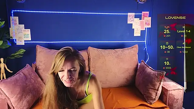 Snapshot of Jesica_mooon chatting on 09-20-25, 01:39 Jesica mooon online show from 09-20-25, 01:39