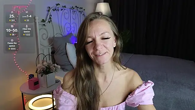 Snapshot of Jesica_mooon chatting on 10-20-25, 01:28 Jesica mooon online show from 10-20-25, 01:28