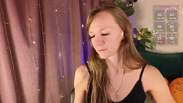 Snapshot of Jesica_mooon chatting on 11-21-25, 01:26 Jesica mooon online show from 11-21-25, 01:26