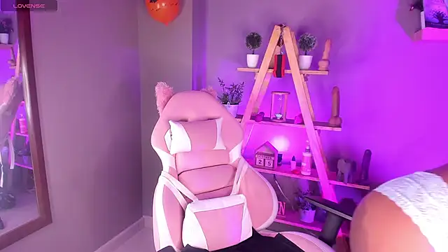 Snapshot of nyxmoonhells chatting on 11-14-25, 09:35 nyxmoonhells online show from 11-14-25, 09:35