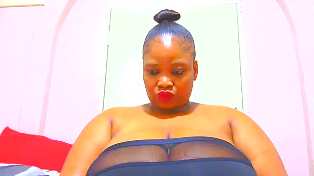 Snapshot of Tastyboobies chatting on 10-27-25, 07:12 Tastyboobies online show from 10-27-25, 07:12