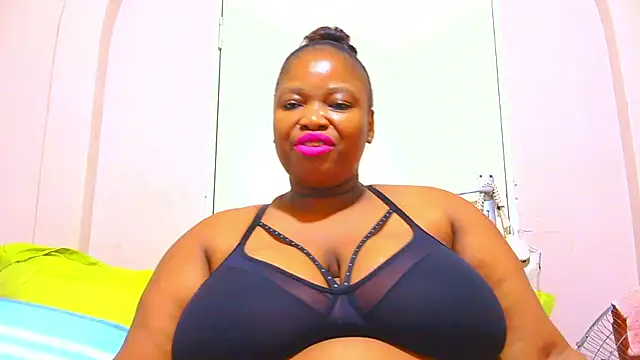 Snapshot of Tastyboobies chatting on 01-19-26, 08:07 Tastyboobies online show from 01-19-26, 08:07