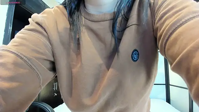 SamaraAnders  online show from 01-07-26, 05:21