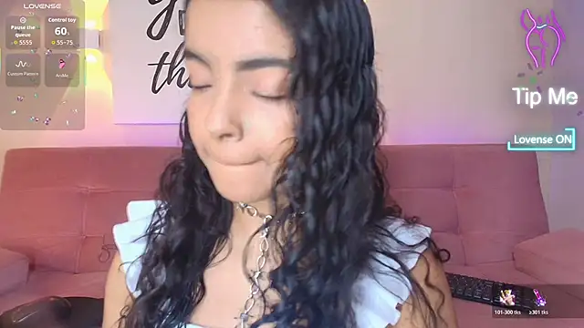 SunnyGilmoree online show from 11-07-25, 07:58