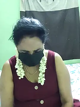 Snapshot of mallu-lover chatting on 09-16-25, 05:14 mallu-lover online show from 09-16-25, 05:14