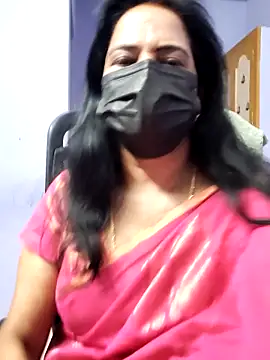 Snapshot of mallu-lover chatting on 10-01-25, 02:28 mallu-lover online show from 10-01-25, 02:28