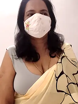 mallu-lover online show from 12-21-25, 03:19