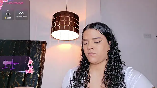 emily perezz online show from 11-13-25, 07:35