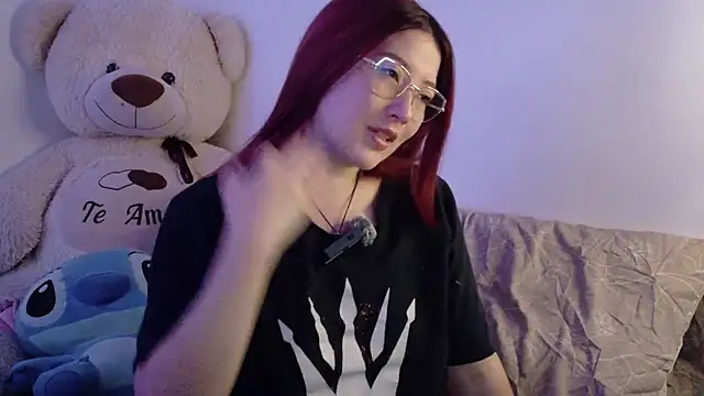 lunnaa  online show from 11-29-25, 05:43