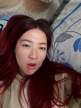 lunnaa  online show from 02-06-26, 03:33