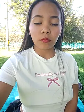 SophiaGuzman online show from 11-10-25, 07:46