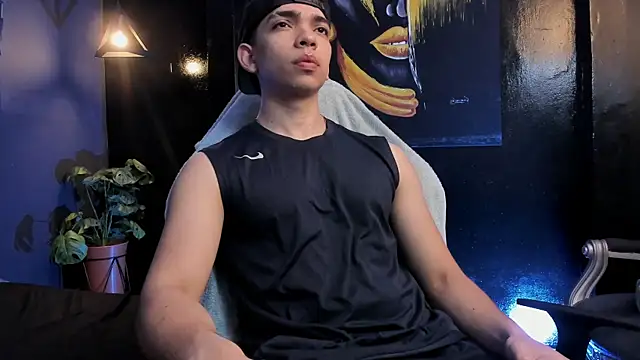 Snapshot of Eryonbradley chatting on 11-11-25, 11:21 Eryonbradley online show from 11-11-25, 11:21