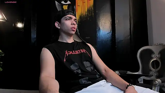 Snapshot of Eryonbradley chatting on 11-25-25, 11:21 Eryonbradley online show from 11-25-25, 11:21