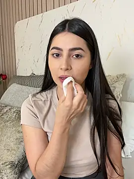 EmelyParker online show from 04-26-26, 07:44