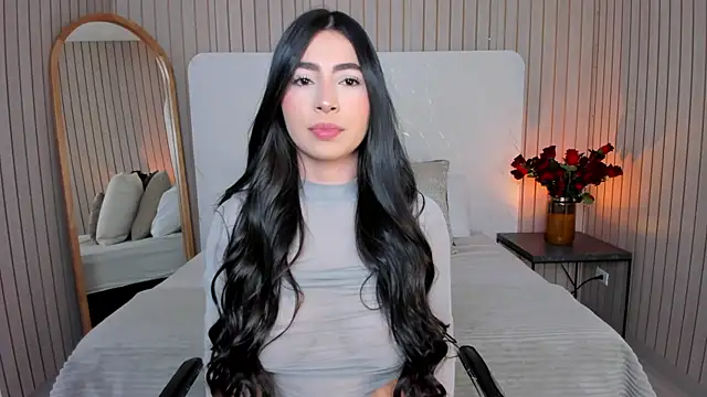 Snapshot of EmelyParker chatting on 06-26-26, 02:49 EmelyParker online show from 06-26-26, 02:49