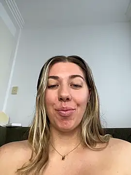 louiseberkeley online show from 06-25-26, 03:17