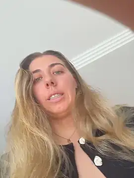 louiseberkeley online show from 07-31-26, 11:37