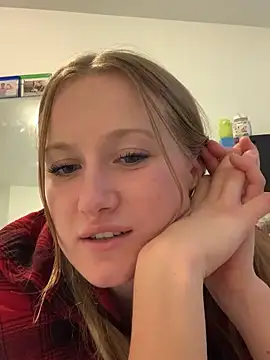 Snapshot of myasecrets chatting on 10-20-25, 12:33 myasecrets online show from 10-20-25, 12:33