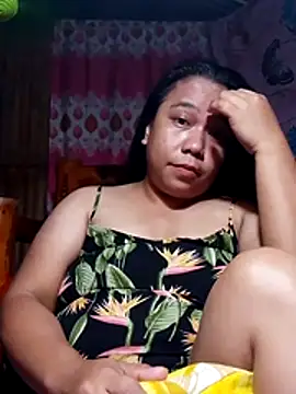 Snapshot of pinaychubbygirl chatting on 07-17-26, 01:51 pinaychubbygirl online show from 07-17-26, 01:51