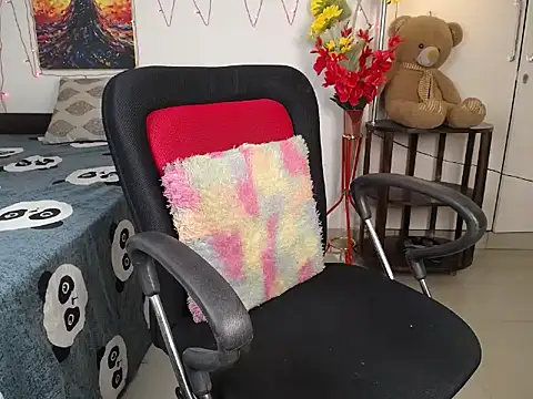 cool angell online show from 12-18-25, 01:50