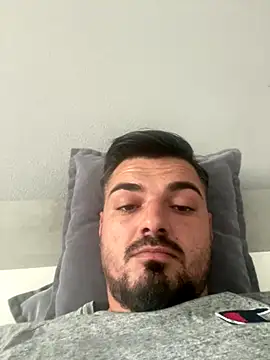 Snapshot of imooLoov chatting on 10-15-25, 11:43 imooLoov online show from 10-15-25, 11:43