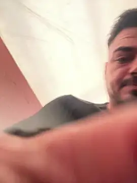 Snapshot of imooLoov chatting on 10-31-25, 03:13 imooLoov online show from 10-31-25, 03:13