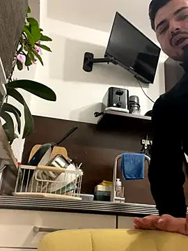 Snapshot of imooLoov chatting on 11-10-25, 04:28 imooLoov online show from 11-10-25, 04:28