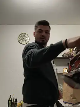 Snapshot of imooLoov chatting on 02-16-26, 06:59 imooLoov online show from 02-16-26, 06:59