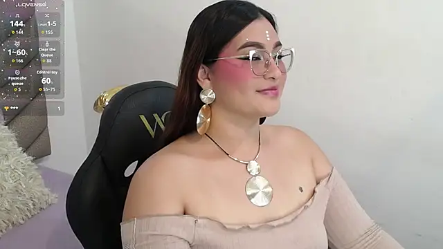 Snapshot of heluejamil chatting on 10-24-25, 03:52 heluejamil online show from 10-24-25, 03:52