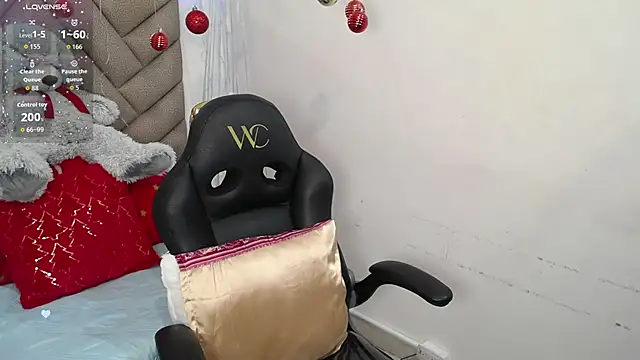 Snapshot of heluejamil chatting on 12-01-25, 07:41 heluejamil online show from 12-01-25, 07:41