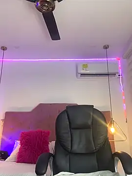 Velveet x online show from 12-18-25, 11:38