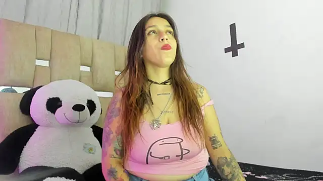 Snapshot of JulianaCarter chatting on 11-07-25, 07:47 JulianaCarter online show from 11-07-25, 07:47