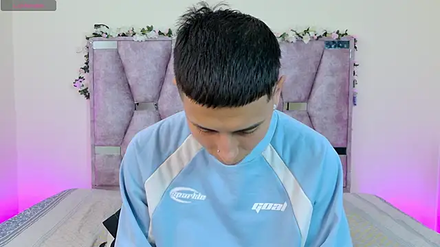 lana and liam  online show from 11-08-25, 10:37