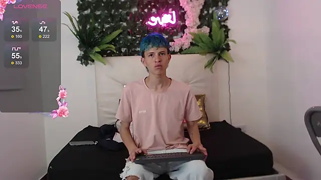 Snapshot of iam_lukas__ chatting on 10-02-25, 01:56 iam lukas online show from 10-02-25, 01:56