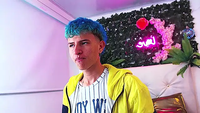 Snapshot of iam_lukas__ chatting on 10-09-25, 03:15 iam lukas online show from 10-09-25, 03:15