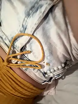 Snapshot of MaluLemos chatting on 09-12-25, 06:19 MaluLemos online show from 09-12-25, 06:19