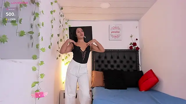 Snapshot of ScarlettVell chatting on 11-28-25, 07:16 ScarlettVell online show from 11-28-25, 07:16