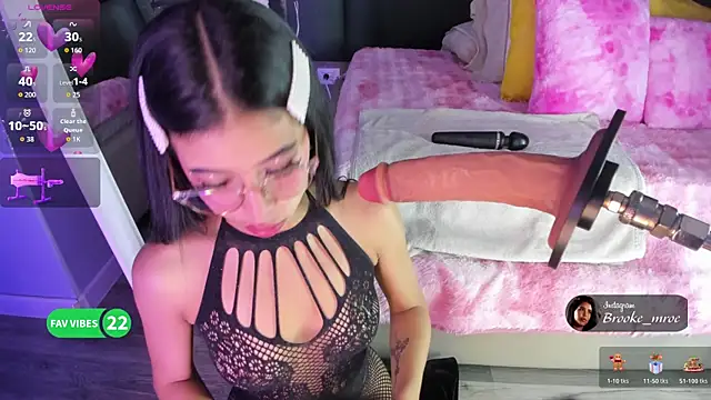 Brooke monroe online show from 12-02-25, 04:35