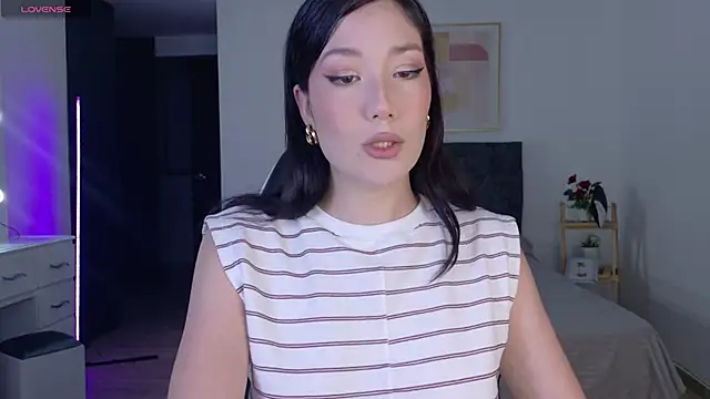 Eliih 01 online show from 11-22-25, 03:49