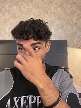 Snapshot of RaphaelDufort chatting on 11-06-25, 11:59 RaphaelDufort online show from 11-06-25, 11:59