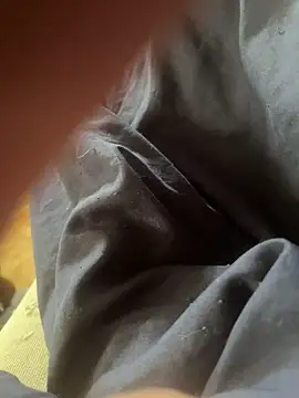 Snapshot of gb7572 chatting on 09-11-25, 08:14 gb7572 online show from 09-11-25, 08:14