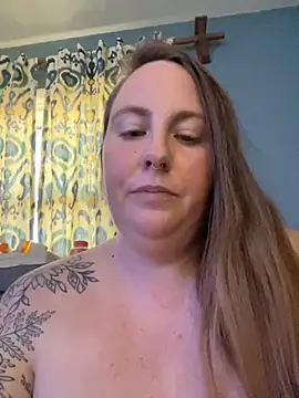 Snapshot of Domimommy420 chatting on 10-16-25, 04:52 Domimommy420 online show from 10-16-25, 04:52