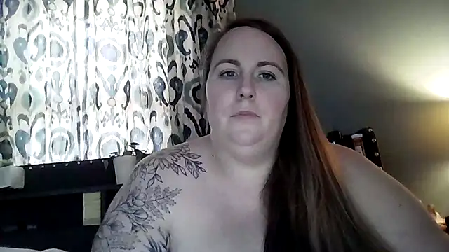 Snapshot of Domimommy420 chatting on 11-04-25, 06:18 Domimommy420 online show from 11-04-25, 06:18