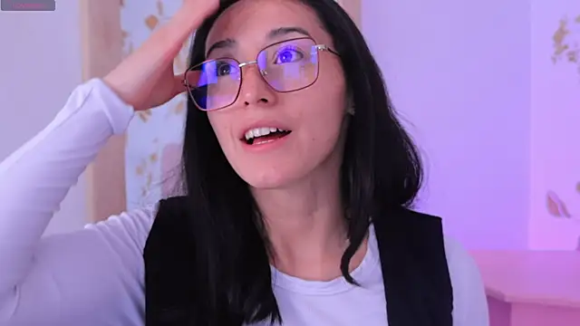 Ginevra esposito online show from 09-13-25, 12:49