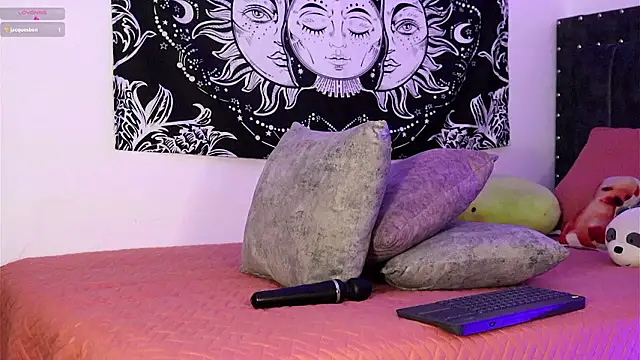 Raven06  online show from 03-11-26, 12:05