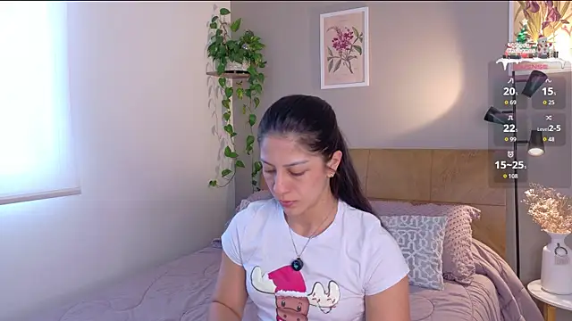 sarah rayy online show from 12-15-25, 09:08