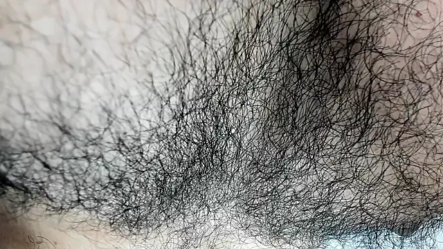 latinhotmuscle online show from 10-28-25, 04:16