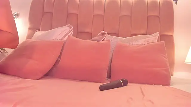 aishathornee online show from 04-24-26, 09:50