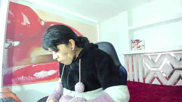 Raven Rouge  online show from 10-03-25, 10:51