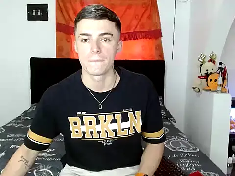 Ken bigcock77 online show from 10-20-25, 09:15